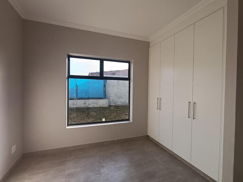 To Let 3 Bedroom Property for Rent in Kraaibosch Park Western Cape